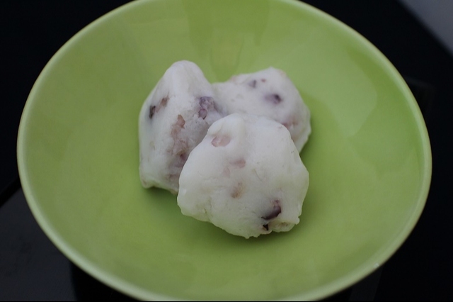 Frozen steamed fish paste ball with squid